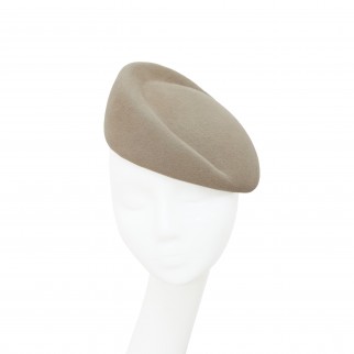 Asymmetrical beret