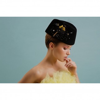 Hat with couture embroidery