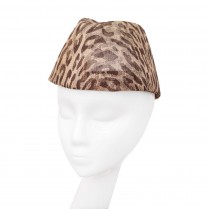 A hat "Leo" of sinamay