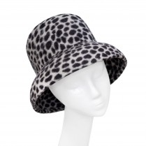Hat "World of cinema" in animal print