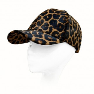 Classic baseball cap in leopard-print pony fur