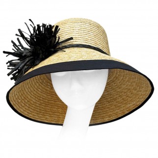 "Ellen" wide-brimmed straw hat with a raffia bow