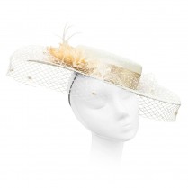 Wide-brimmed boater "Romance" made of sinamay straw