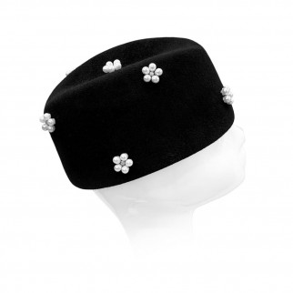 Classic velour garrison cap with pearl flowers