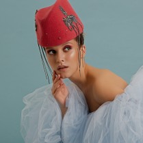 Asymmetrical hat "Elephants"