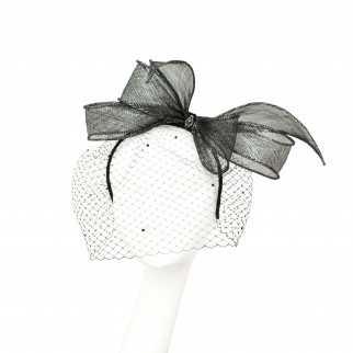Headband with bow and veil
