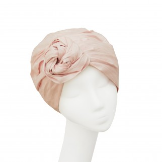 Turban with wild silk bandages Turban with wild silk bandages