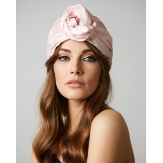 Turban with wild silk bandages Turban with wild silk bandages