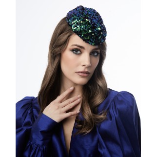 Mini cap with sequins