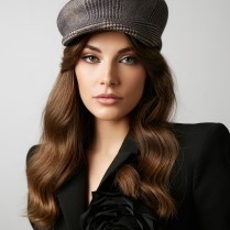 Felt cap leo