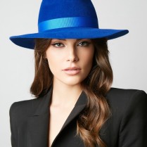 Hat "Paris blue"