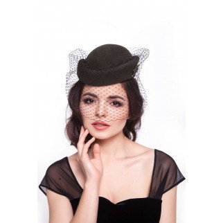 Hat "Grace" with a veil